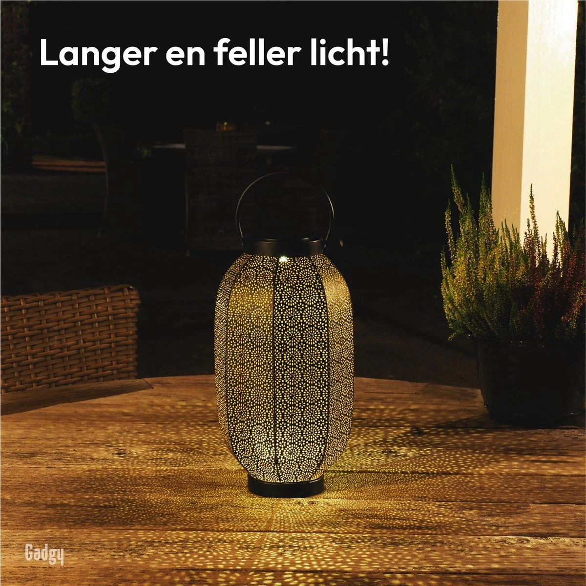 Gadgy Solar Lantaarn Bloem Groot - Solar Tuinverlichting Op Zonneenergie - Led Buitenverlichting Met Dag/nacht Sensor - Tafellamp - Tuinlantaarn - Metaal - 36 X Ø20 Cm - Zwart / Goud - Afbeelding 4