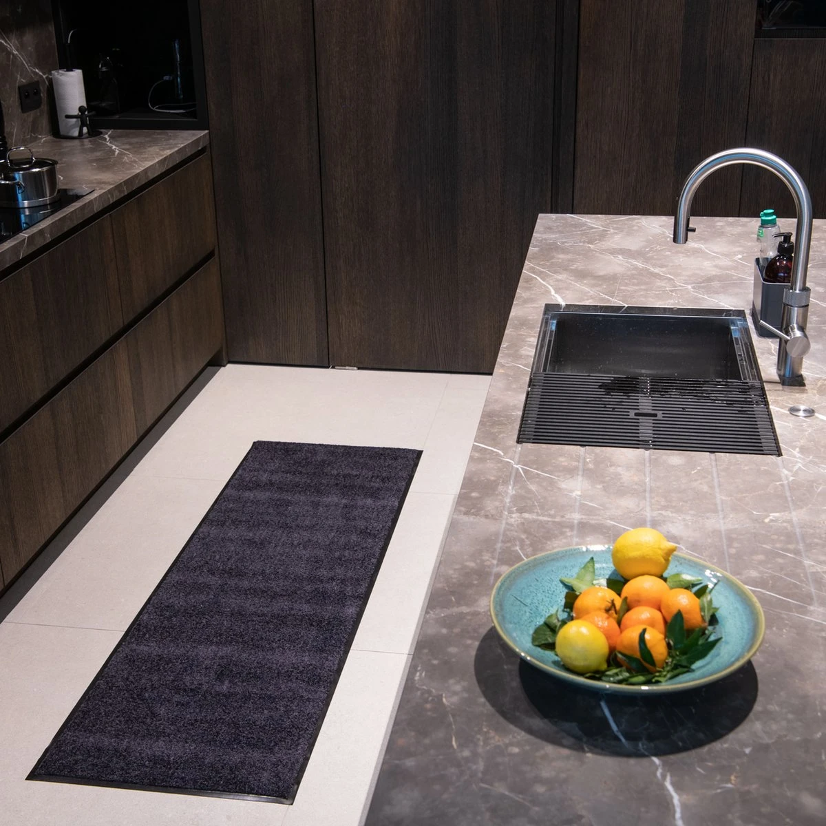 Virusreducerende Keukenmat/Keukenloper Studio M - HYGIENE PRO - Keukentapijt - 60X180 Cm - Zwart - Loper Tapijt - Loper Gang - Loper Vloerkleed - Verschillende Afmetingen