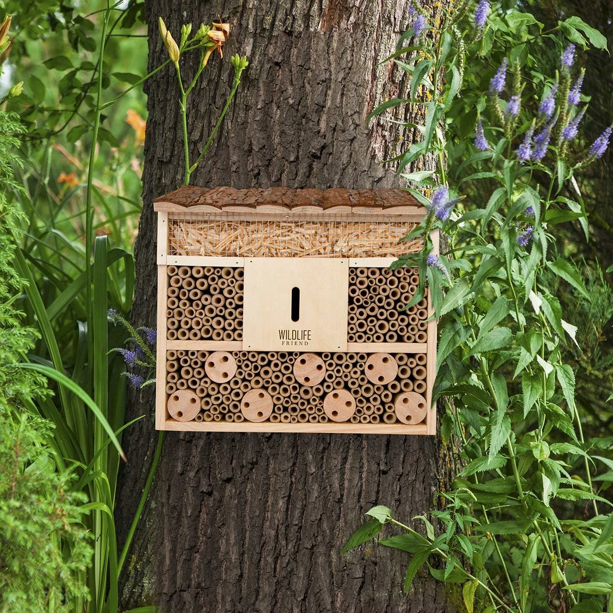 WILDLIFE FRIEND I Bijenhotel Insectenhotel 29,5 X 28 X 10 Cm Met Houten Dak - Onbehandeld, Massief Houten Bijenhuis Voor Bijen, Lieveheersbeestjes & Vliegen, Insectenhuis & Nesthulp Om Op Te Hangen - Afbeelding 3