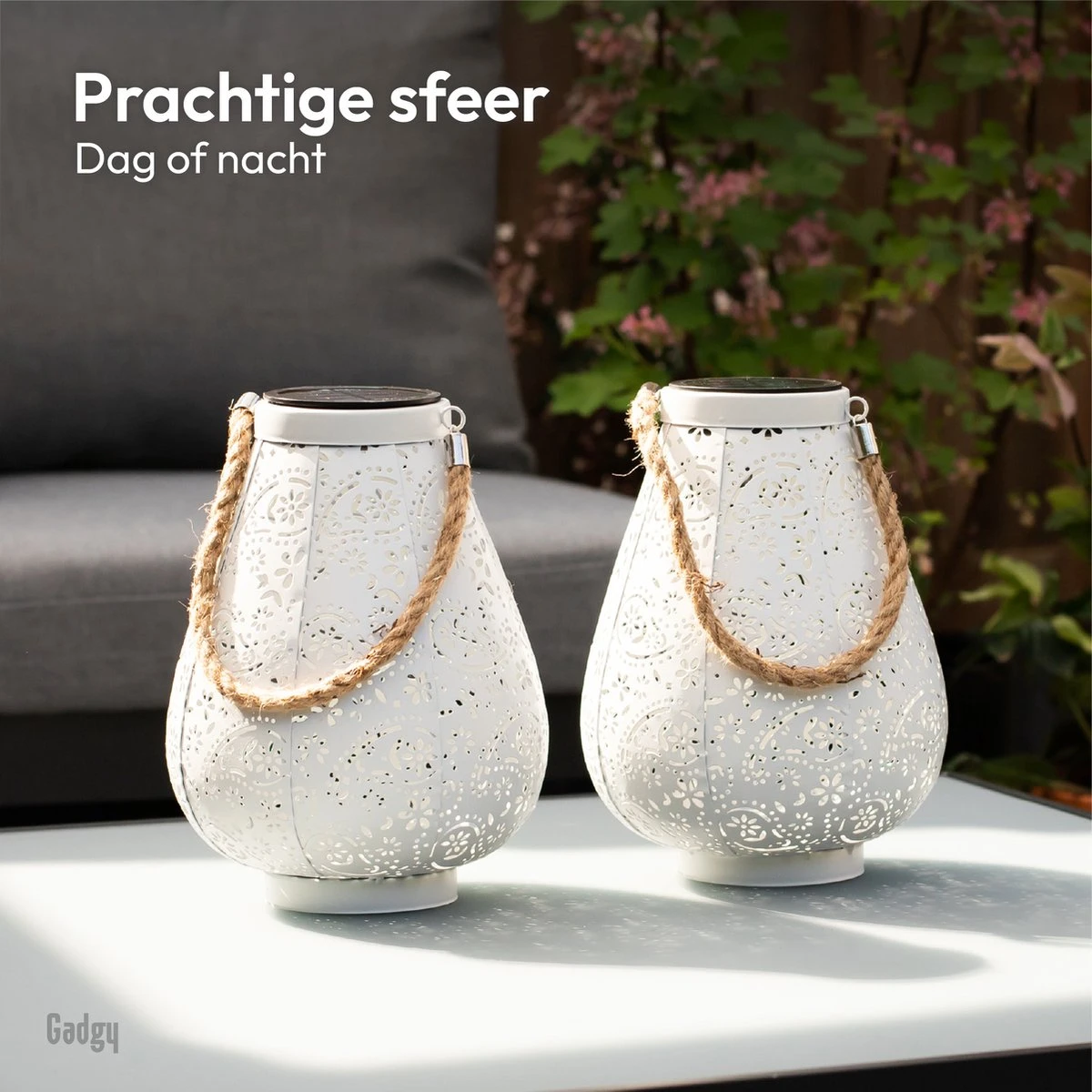 Gadgy Solar Lantaarn Mat Wit - Tafellamp Set Van 2 - Solar Tuinverlichting Op Zonneenergie - Led Buitenverlichting Met Dag/Nacht Sensor - Hanglamp - Tuinlantaarn - Metaal - 23 X Ø17.5CM - Afbeelding 4