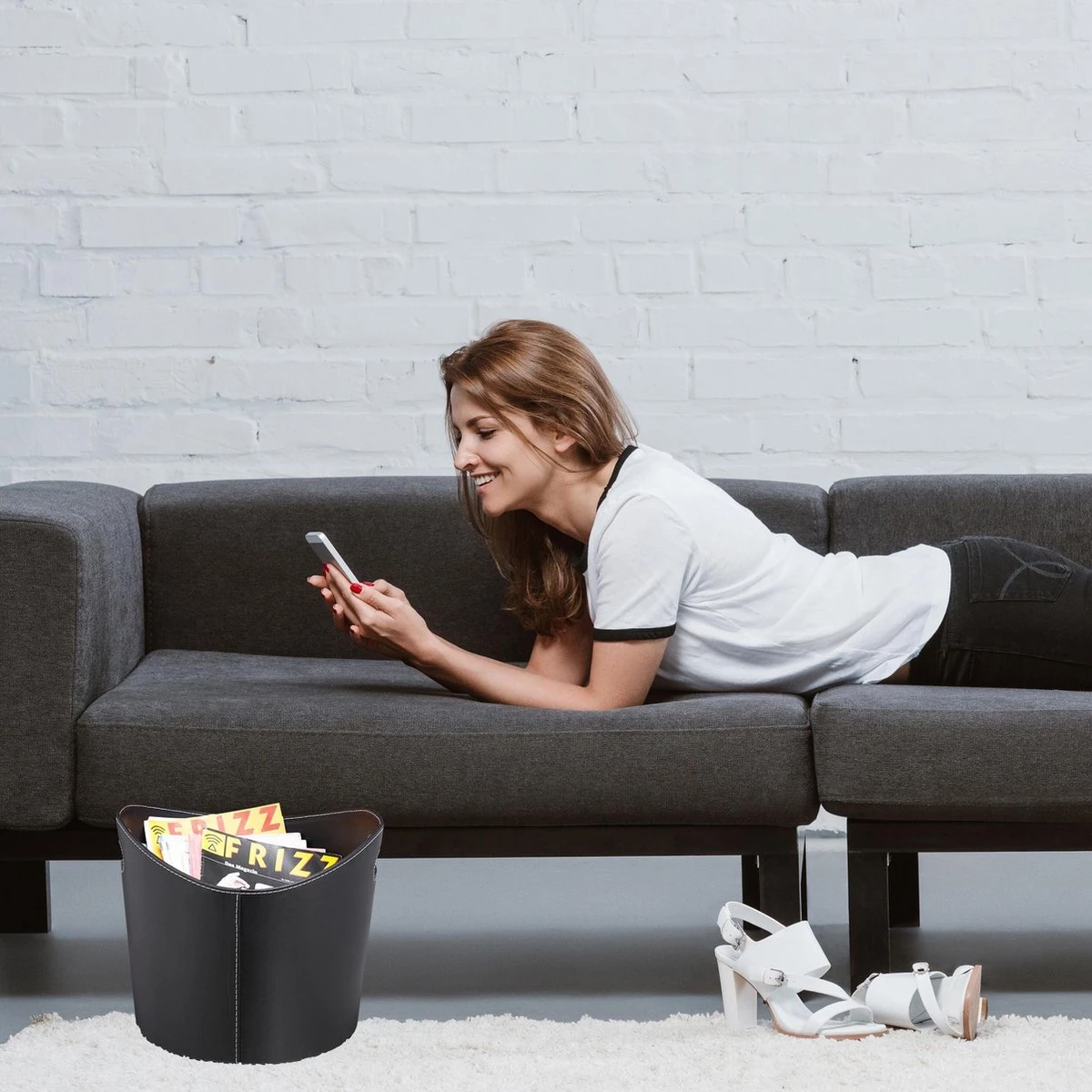 Relaxdays Houtmand Kunstleer - Haardhout Mand Zwart - Opbergmand - Haardmand - XL - Afbeelding 3