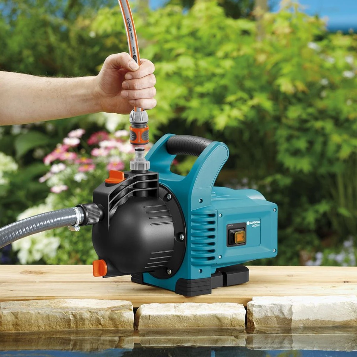 GARDENA - Classic Besproeiingspomp 3000/4 Compleet - Waterpomp - Incl. 3.5 M Aanzuigslang En 20 M Slang - Afbeelding 3