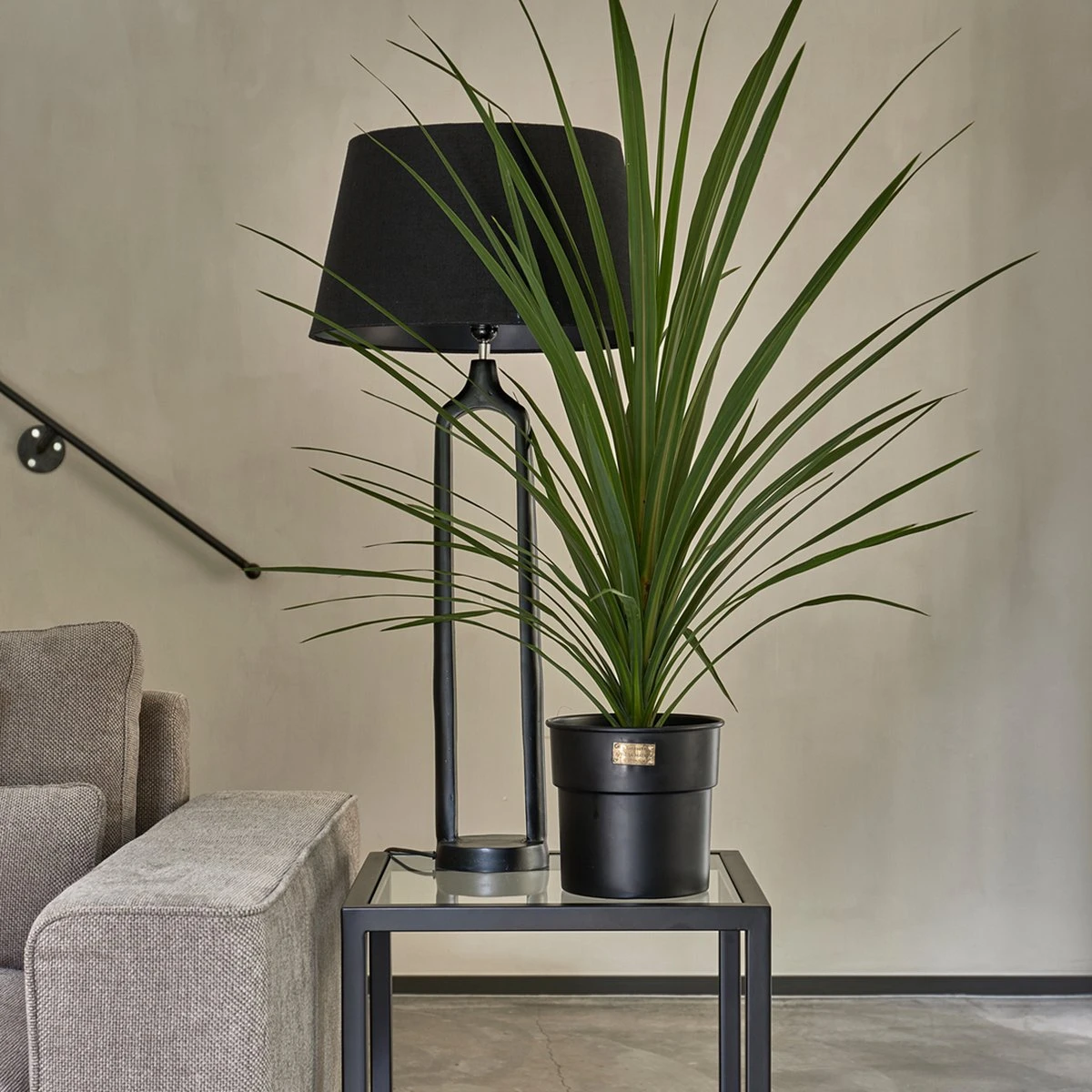 Riviera Maison Bloempot Voor Binnen Zwart - City Loft Flower Pot S - Afbeelding 6