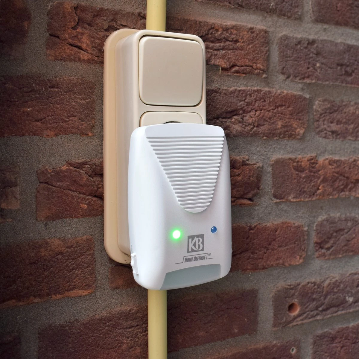 KB Home Defense Ratten- En Muizenverjager - Elektromagnetisch / Ultrasoon / Lichtflits - 220m2 Bereik - Diervriendelijk - Ongedierte Verjager - Afbeelding 4
