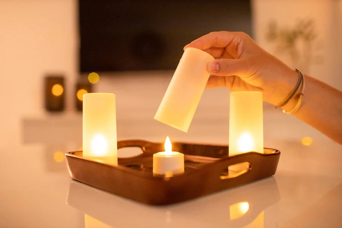 A.K.A. Led Kaarsen 6 Stuks - Oplaadbare Waxinelichtjes Kaars - Kerst Theelichtjes Oplaadbaar - Led Strip - Sfeerverlichting Kerst Decoratie - Afbeelding 8